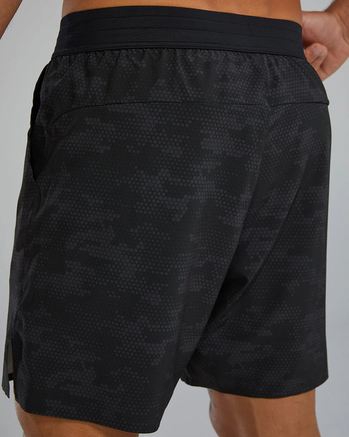 Men's Unbroken Short - Unlined 7" 7 Men's Unbroken Short - Unlined 7"
