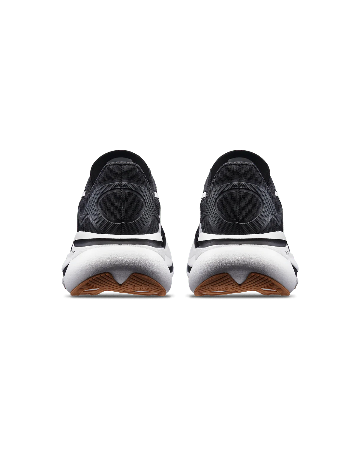 Women's Maverick-V1 Runner - White/Black/Gum 3 Men's Maverick-V1 Runner - White/Black Gum