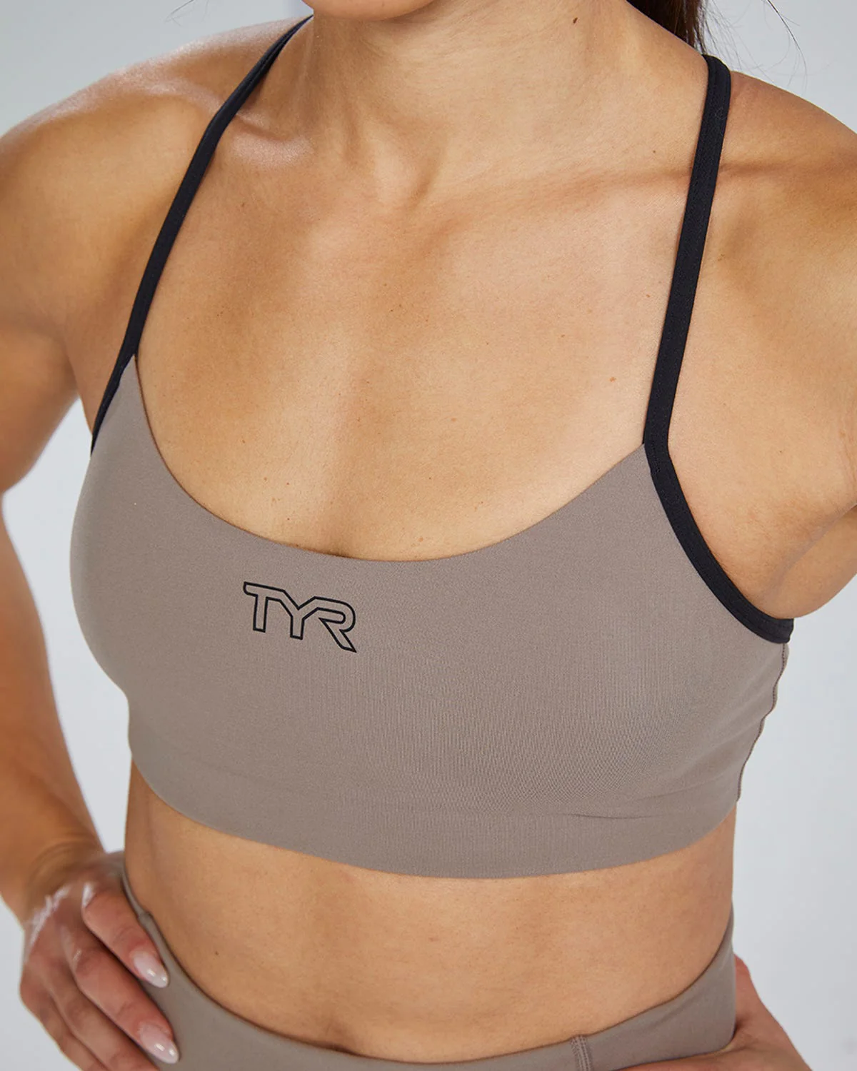 Joule Elite™ Women's Scoop Neck Sports Bra - Solid 32 Joule Elite™ Women's Scoop Neck Sports Bra - Solid