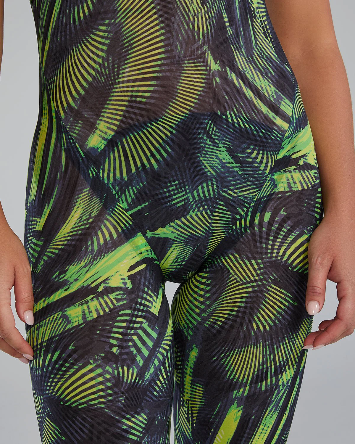Women's Avictor Closed Back Tech Suit - Helux 6 Women's Avictor Closed Back Tech Suit - Helux
